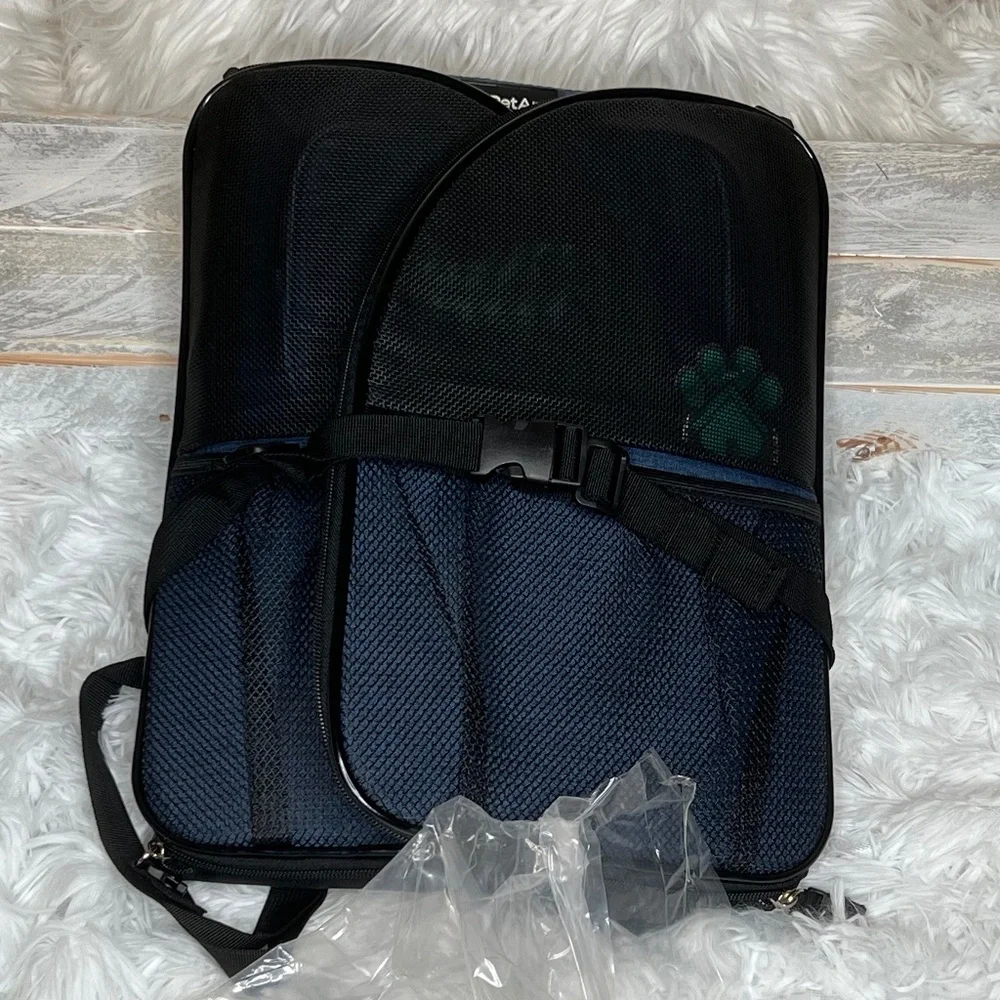 NWT- PetAmi Backpack